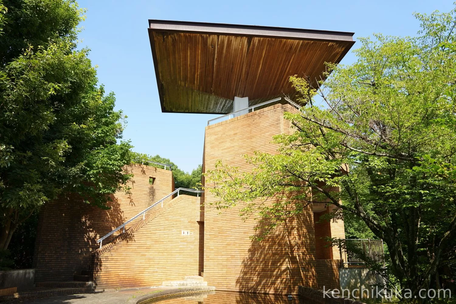 岡崎市明大寺公園・展望台 - 瀧光夫 - 愛知県岡崎市大西町明大芽公園内