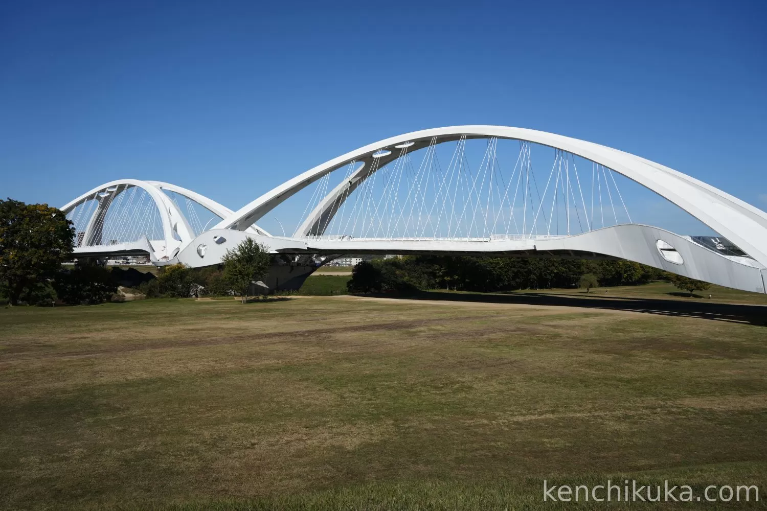 豊田大橋 - 黒川紀章建築都市設計事務所 - 愛知県豊田市自浜町地内~千